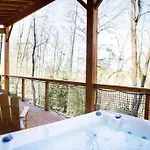 Chalet Cabane-spa Les Hauts De Monségu En Ariège