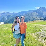 Chalet Cabane-spa Les Hauts De Monségu En Ariège *